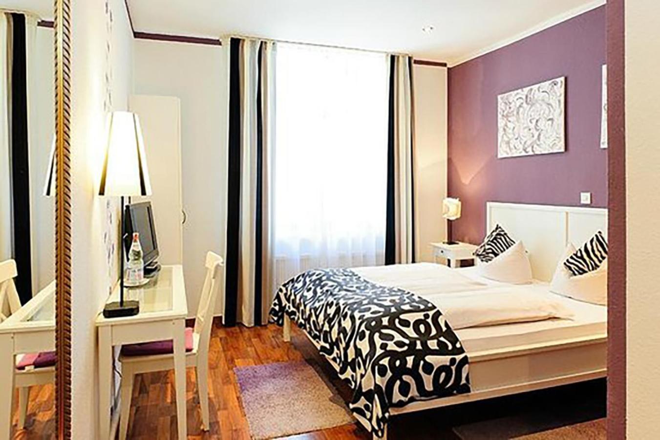 Hotel Skada City Coelln Кёльн Экстерьер фото