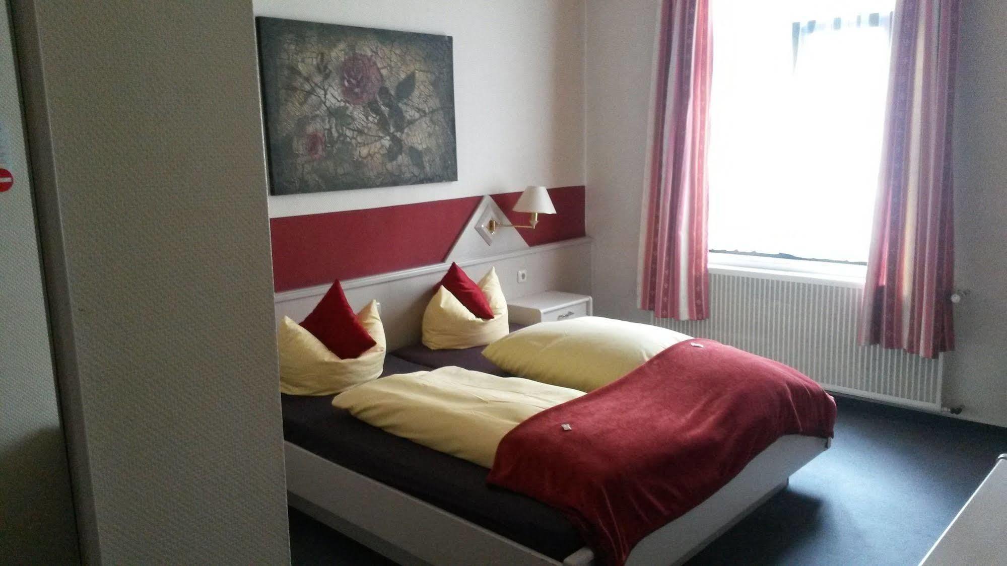 Hotel Skada City Coelln Кёльн Экстерьер фото